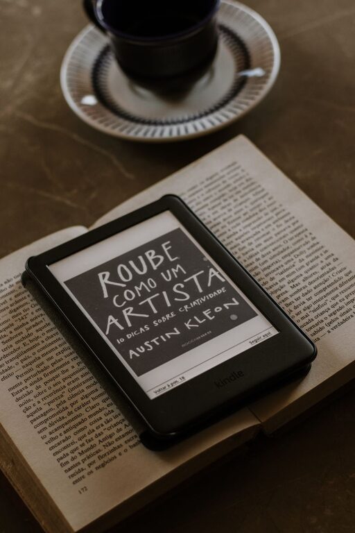 How to Build a Simple Reading Habit That Sticks